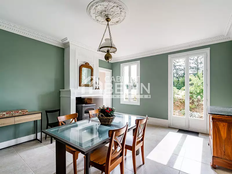 Maison, 302,6 m²