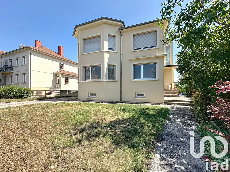 Immeuble, 235 m²