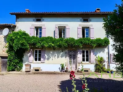 Maison, 225 m²