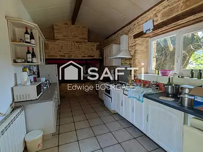 Maison, 230 m²