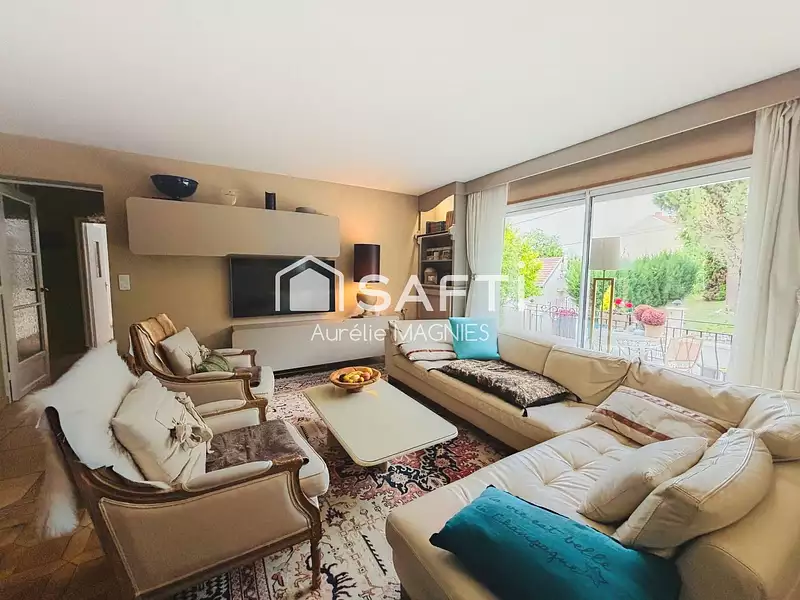Maison, 279 m²