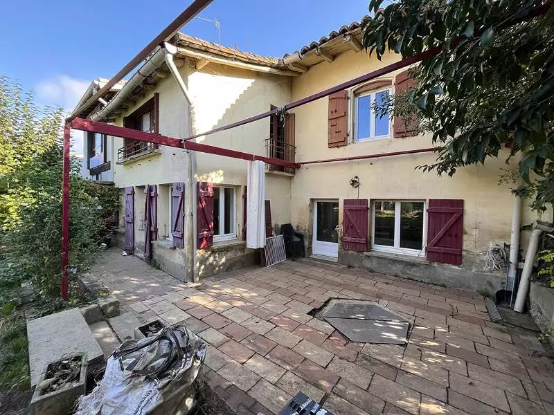 Maison, 195 m²