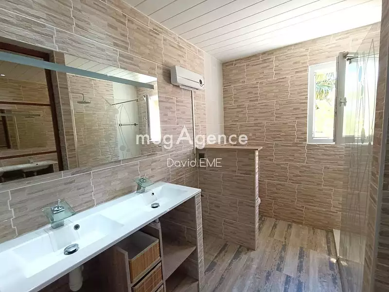 Maison, 175 m²