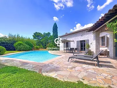 Maison, 180 m²