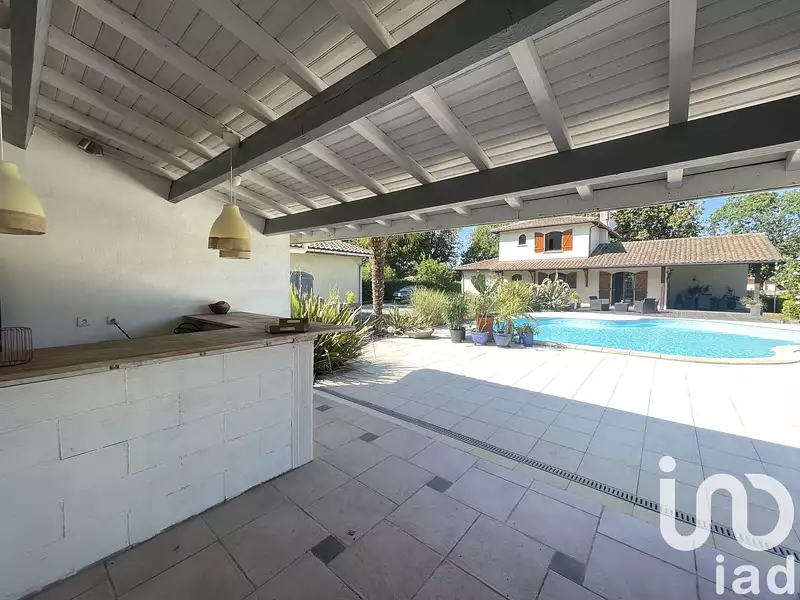 Maison, 163 m²
