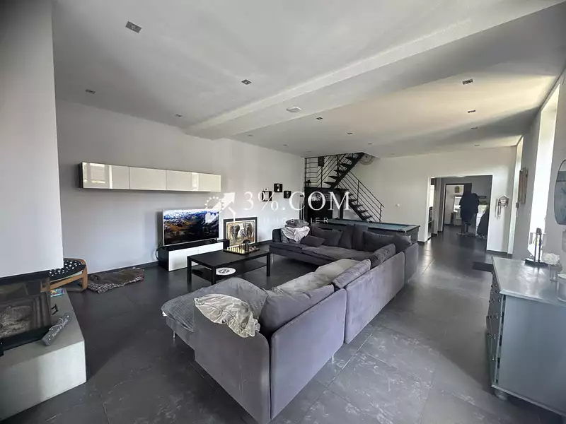 Maison, 194 m²