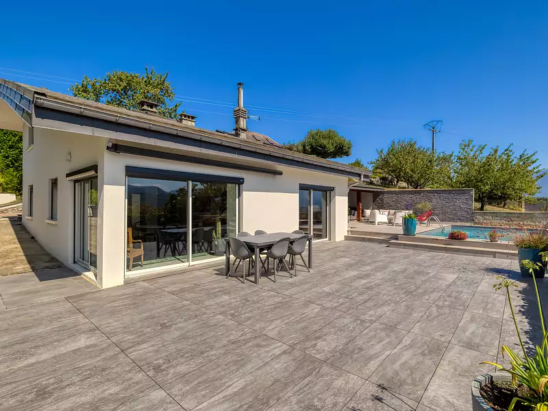 Maison, 243 m²