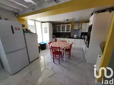 Maison, 255 m²