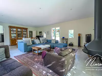 Maison, 250 m²