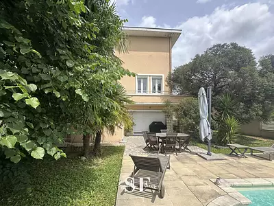 Maison, 310 m²