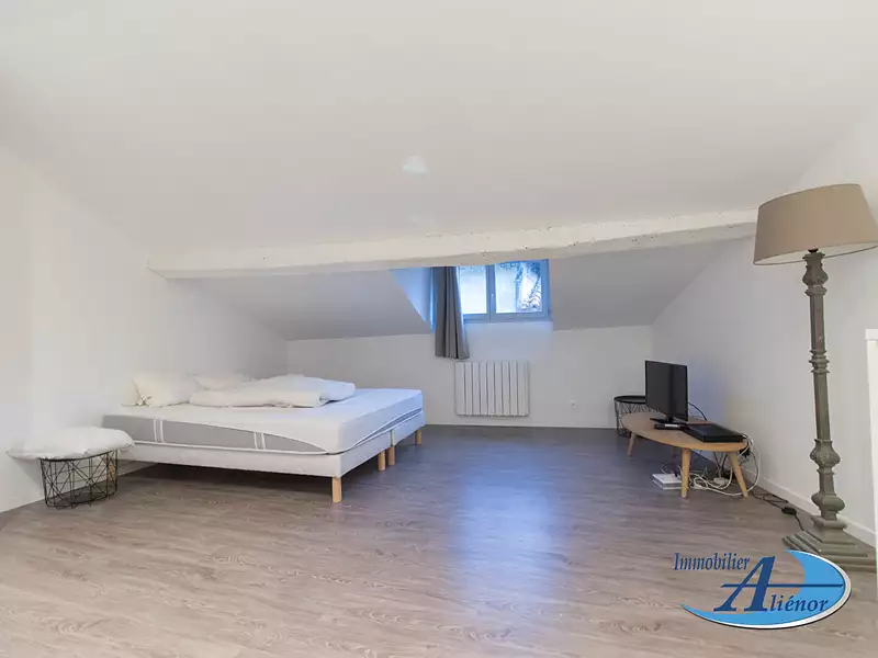 Immeuble, 95 m²