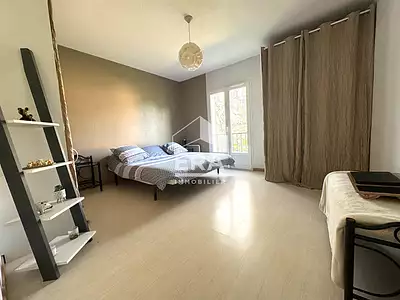 Maison, 240 m²