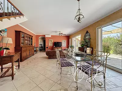 Maison, 166 m²