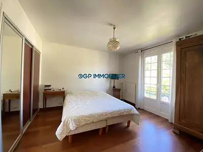 Maison, 180 m²