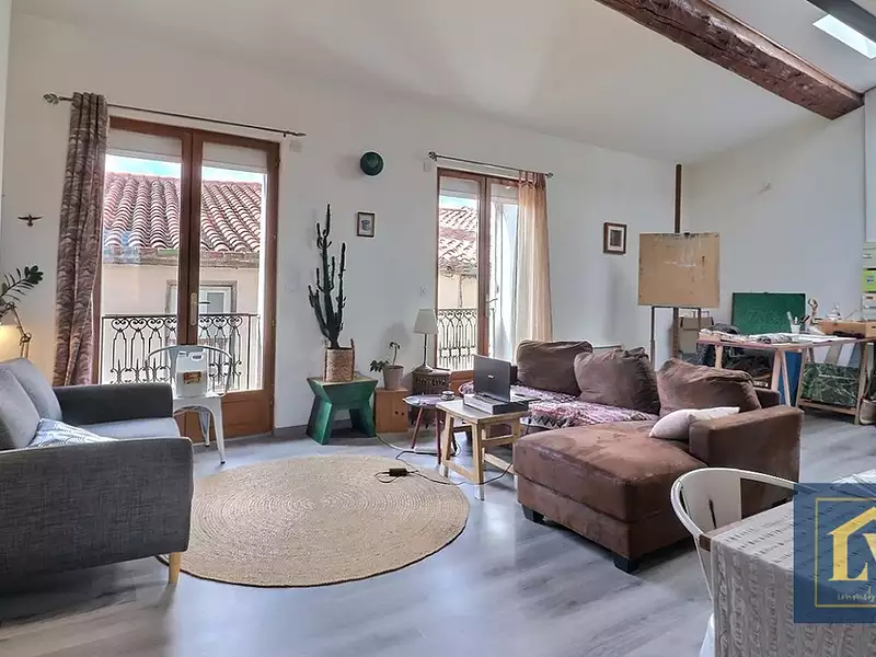 Immeuble, 281 m²