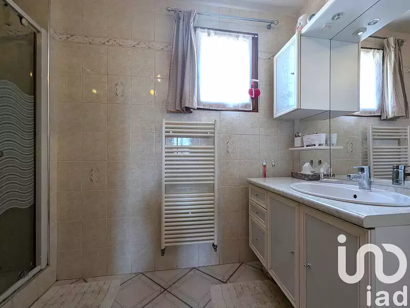 Maison, 164 m²