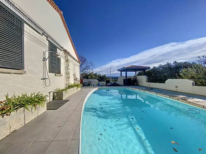 Maison, 265 m²