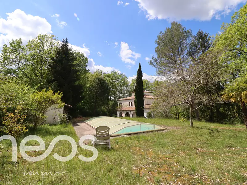 Maison, 280 m²