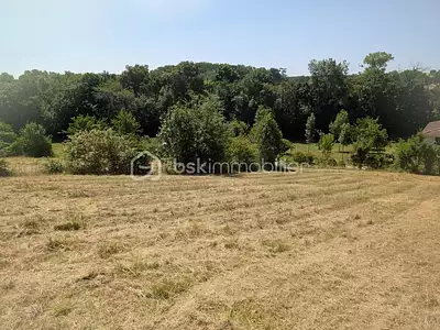 Terrain, 1 594 m²