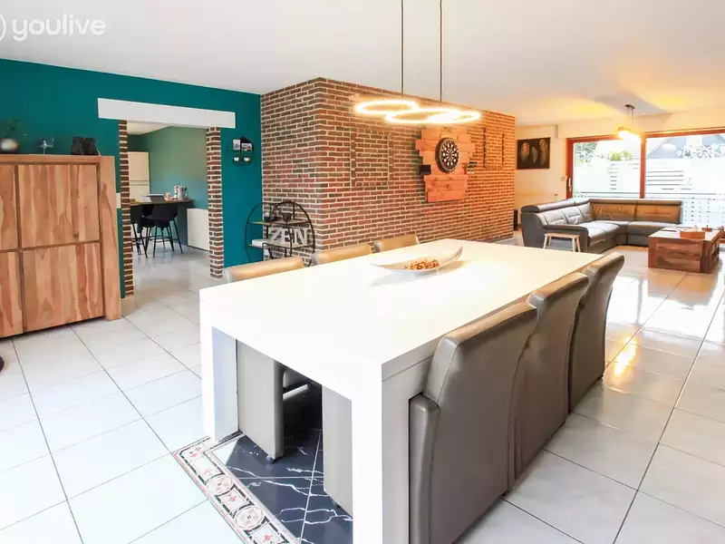 Maison, 185 m²