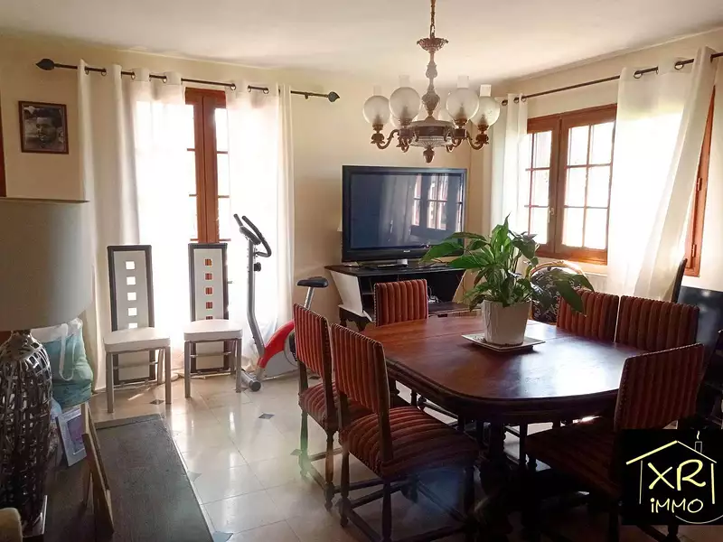 Maison, 145 m²