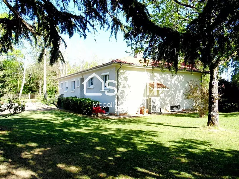 Maison, 168 m²
