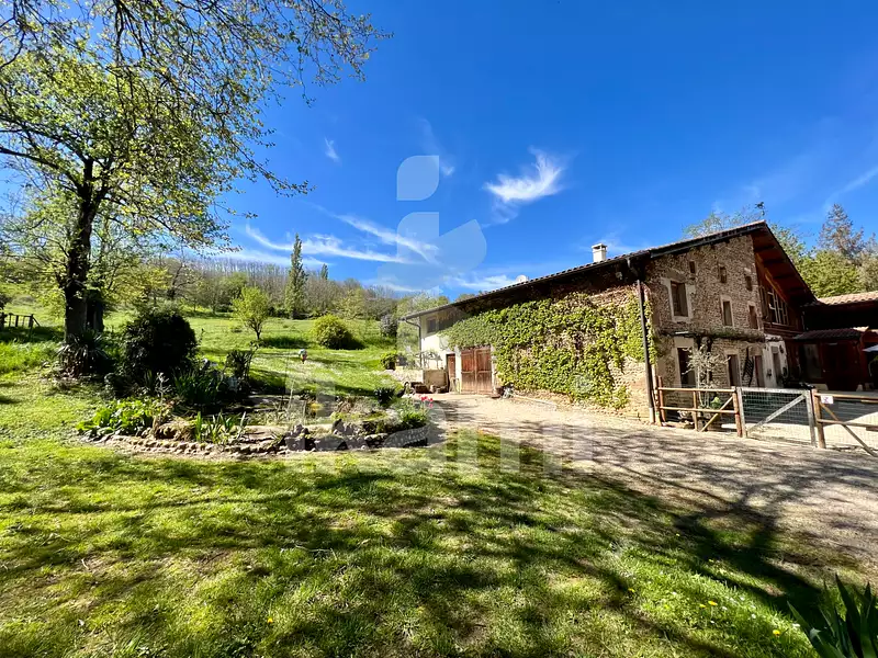 Maison, 275 m²