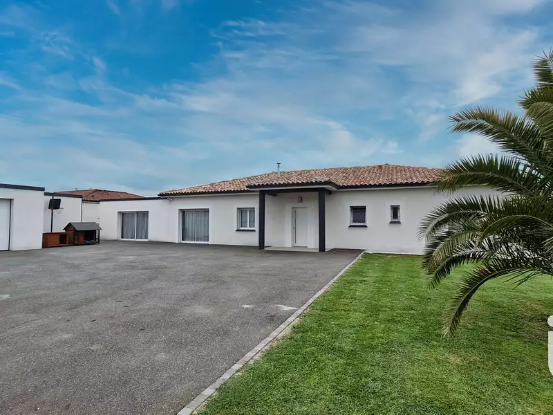 Maison, 191 m²