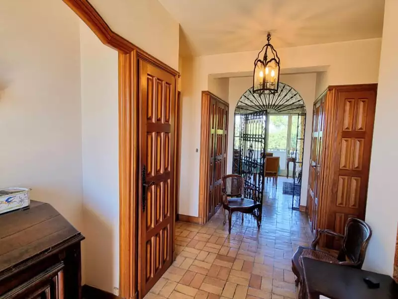 Appartement, 211 m²