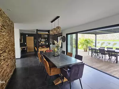 Maison, 283 m²
