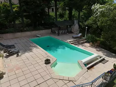 Maison, 195 m²