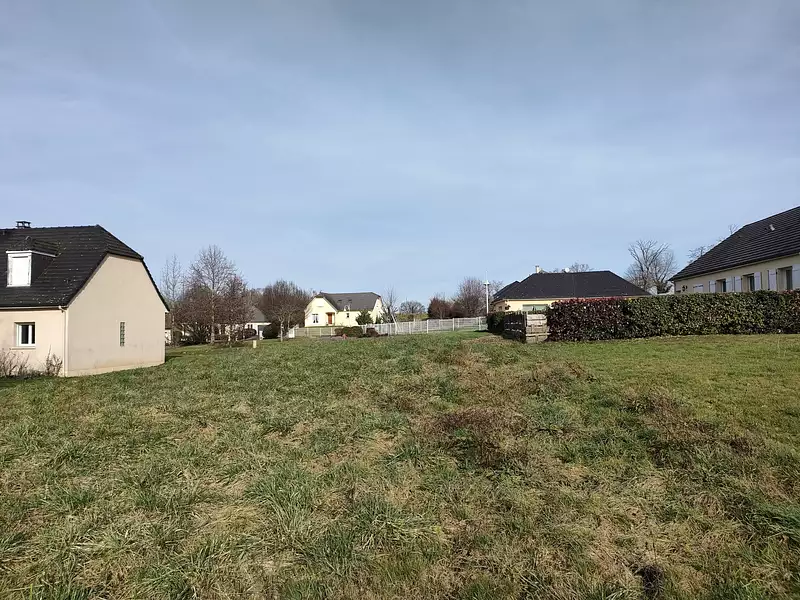 Terrain, 887 m²