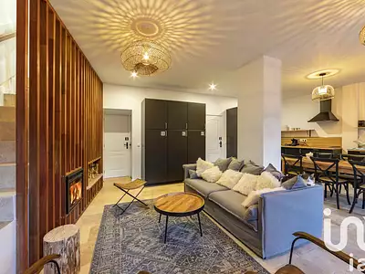 Maison, 250 m²