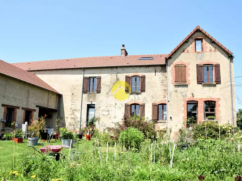 Maison, 246 m²