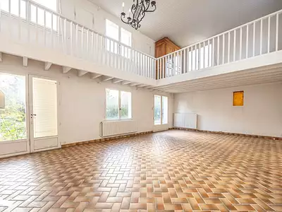 Maison, 383 m²
