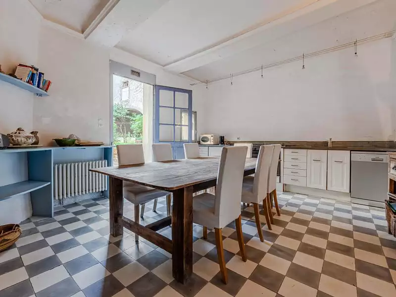 Maison, 243 m²