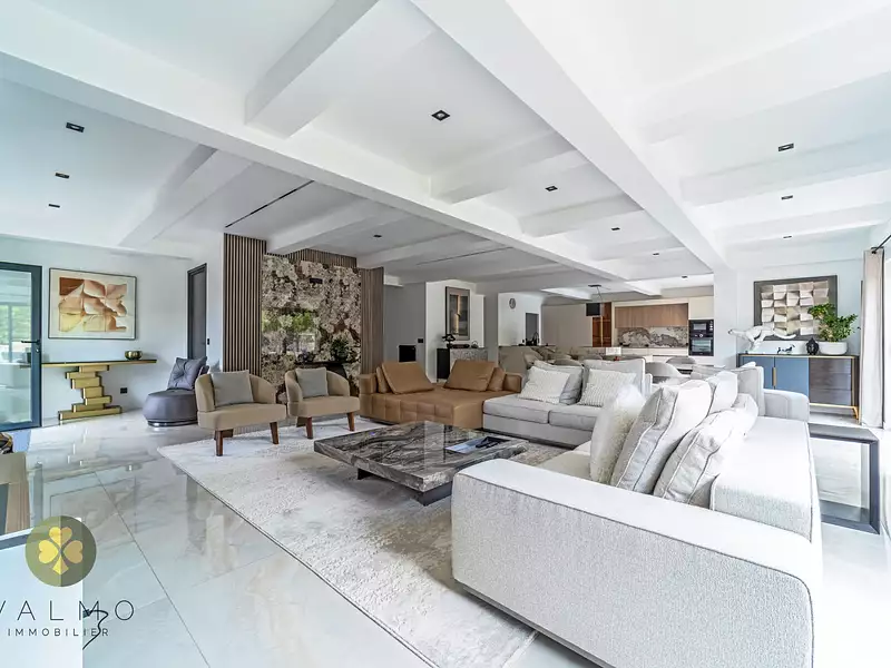 Maison, 315 m²