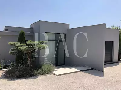 Maison, 250 m²