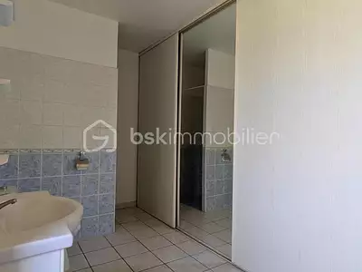 Maison, 196 m²