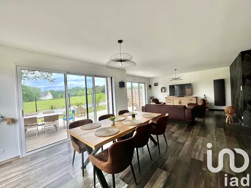 Maison, 111 m²