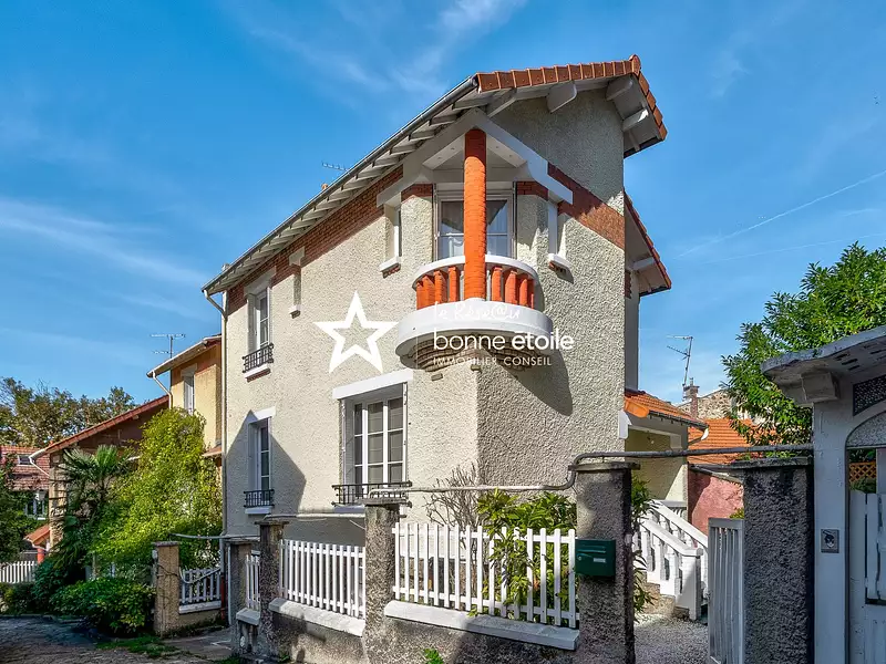 Maison, 185 m²
