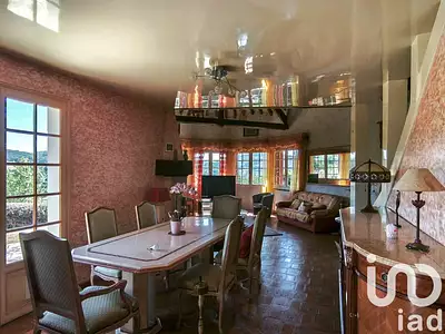Maison, 184 m²