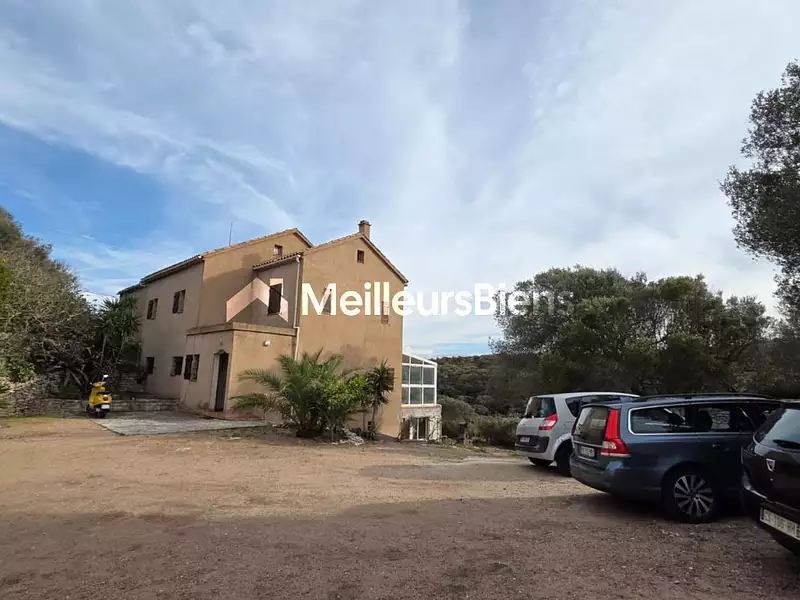 Maison, 420 m²