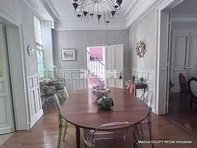Maison, 290 m²