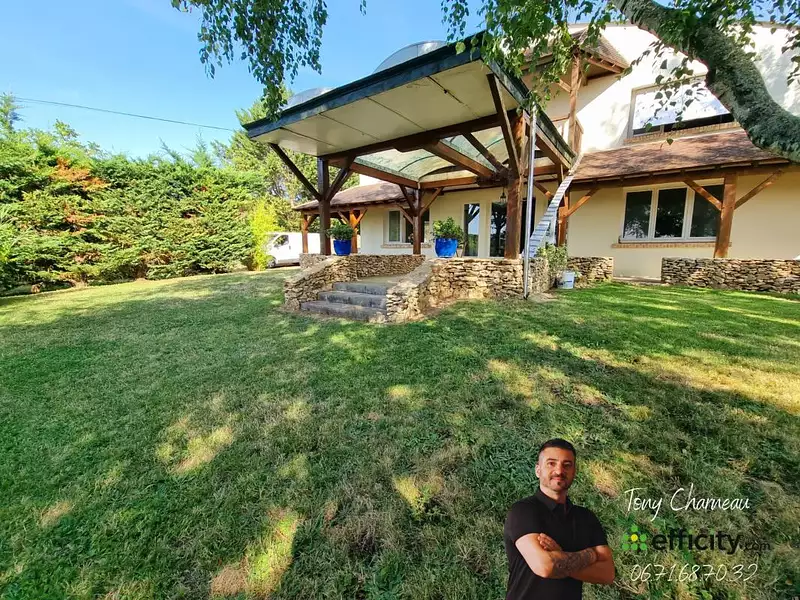 Maison, 260 m²