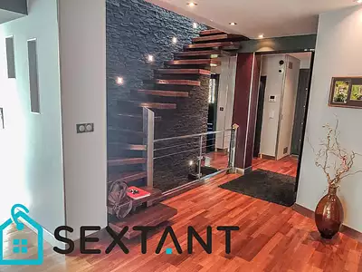 Maison, 280 m²
