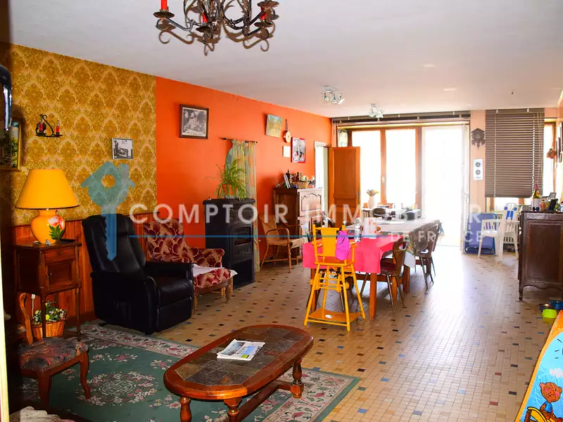 Maison, 280 m²
