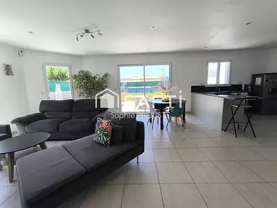 Maison, 113 m²