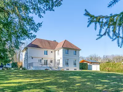 Maison, 389 m²
