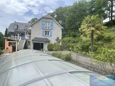 Maison, 267 m²